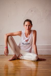 Tara Stiles - Strong and Calm with Tara